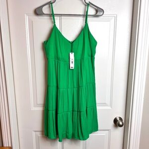 NWT Green Tiered Dress by Naked Zebra, Adjustable Spaghetti Strap Sz Small